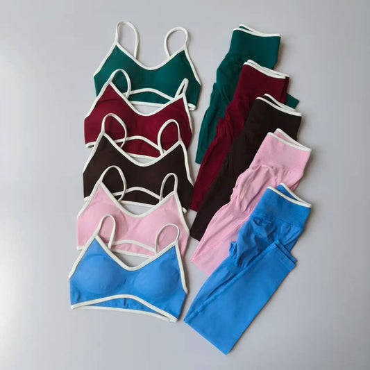 Seamless Sculpt Yoga Set – Sports Bra & High-Waist Leggings