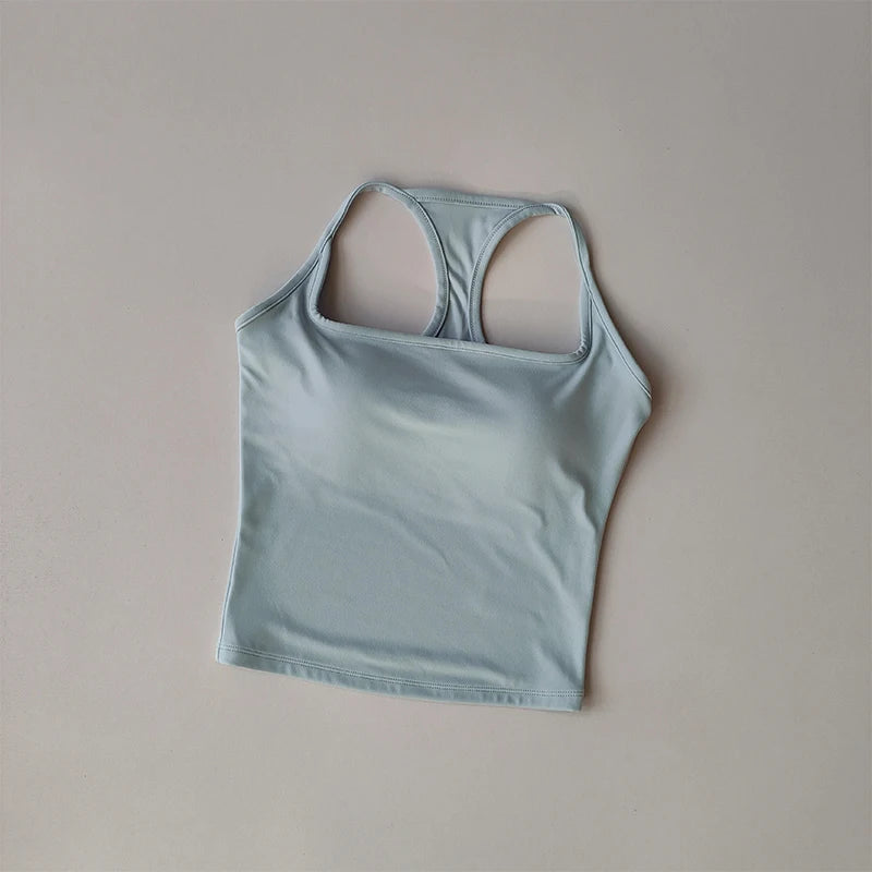 Seamless Yoga Tank Top – Built-in Bra & Open Back