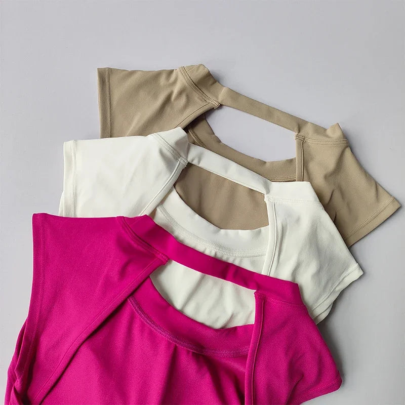 Backless Yoga Top – Slim Fit, Quick-Dry & Supportive