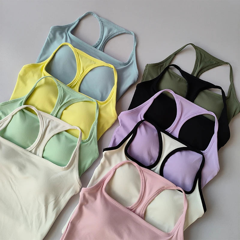 Seamless Yoga Tank Top – Built-in Bra & Open Back