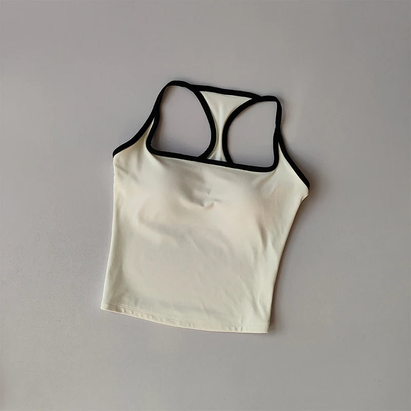 Seamless Yoga Tank Top – Built-in Bra & Open Back